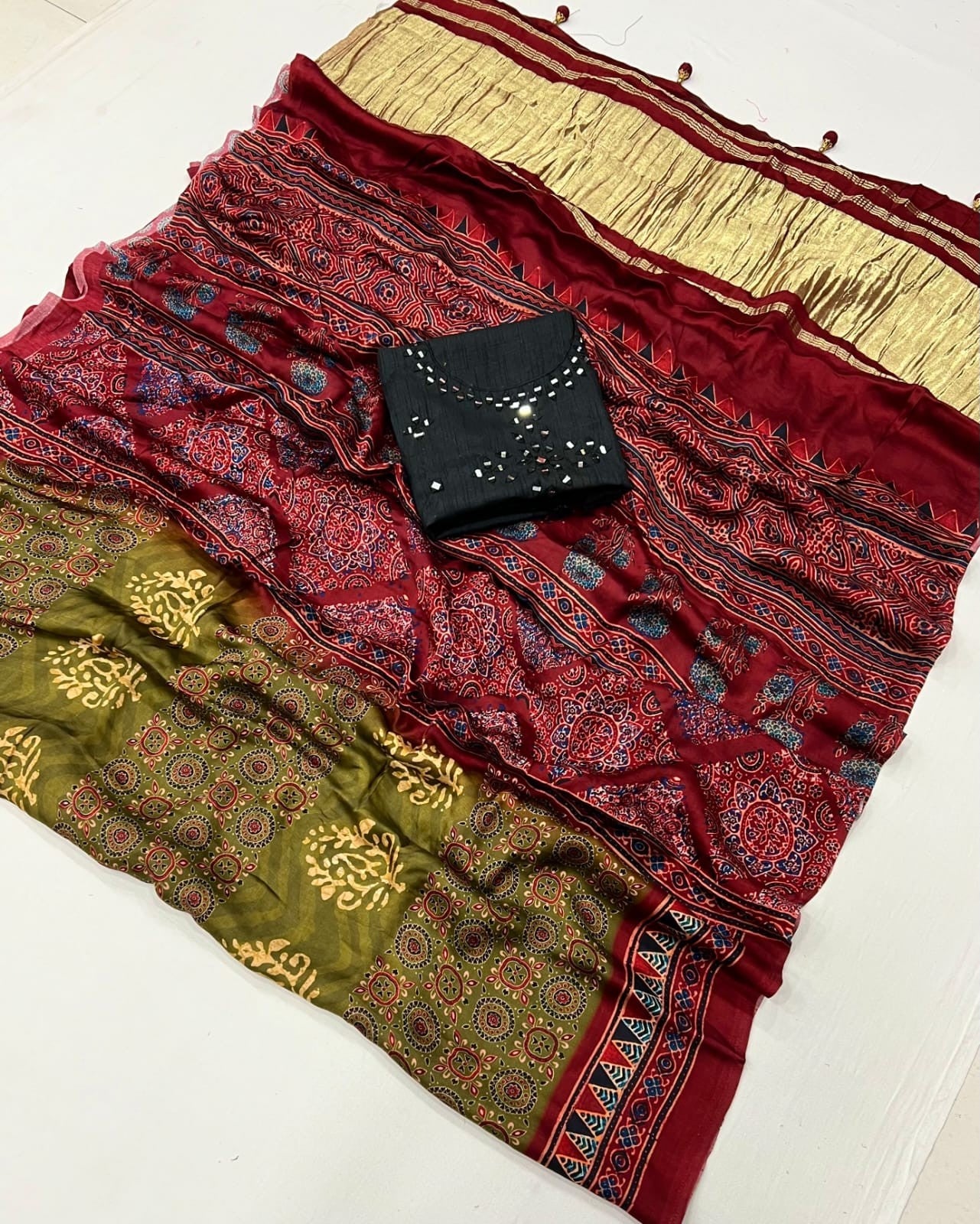 Black Ajrakh Print Viscose Gajji Lagdi Patta Saree For Women, Mirror W